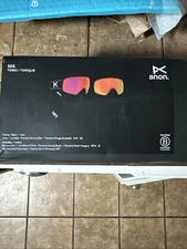 ANON M4 GOGGLES (TORIC) + BONUS PERCEIVE LENS + MFI FACE MASK
