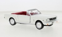 Motormax MOM79852 - 1:24 Ford Mustang Convertible, Weiss, 1964 - Neu