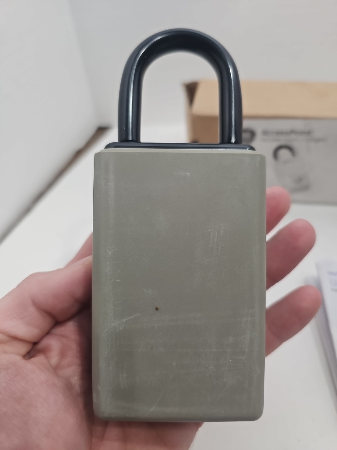 Kidde AccessPoint 001404 KeySafe 3-Key Portable Push Button Key Safe Box, Clay