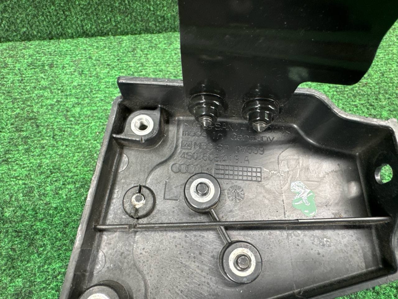 Audi R8 2017-2023 FRONT+LEFT Fender