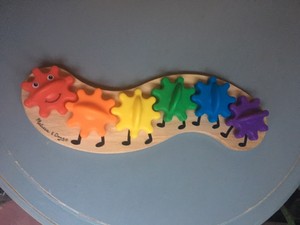 melissa & doug rainbow caterpillar gear toy with 6 interchangeable gears
