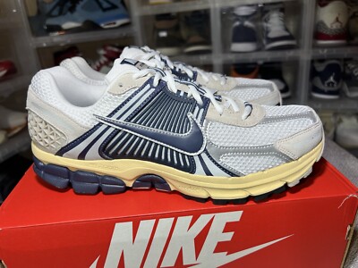 Size 10.5 - Nike Air Zoom Vomero 5 Since 72. HF4259 100 | eBay