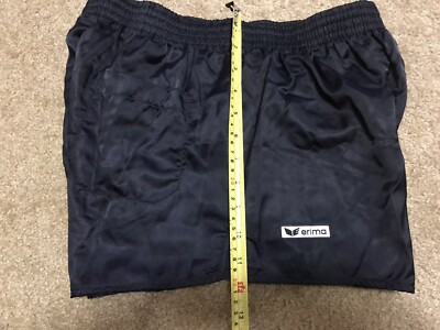 Short De Foot Vintage ERIMA – Années 1980 – Nylon Sprinter – Rouge – Taille 5 Adulte