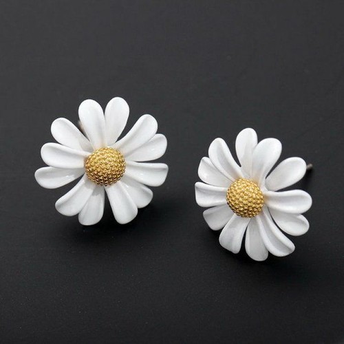 Daisy Flower Stud Earrings - Alloy Push Back Earring Asymmetrical Zinc Jewelry - Picture 16 of 32