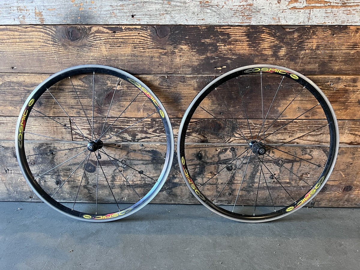 Vintage Mavic Cosmic Equipe 700c Wheelset w/ Owners Manuel Vintage Mavic Cosmic Equipe 700c Wheelset w/ Owners Manuel