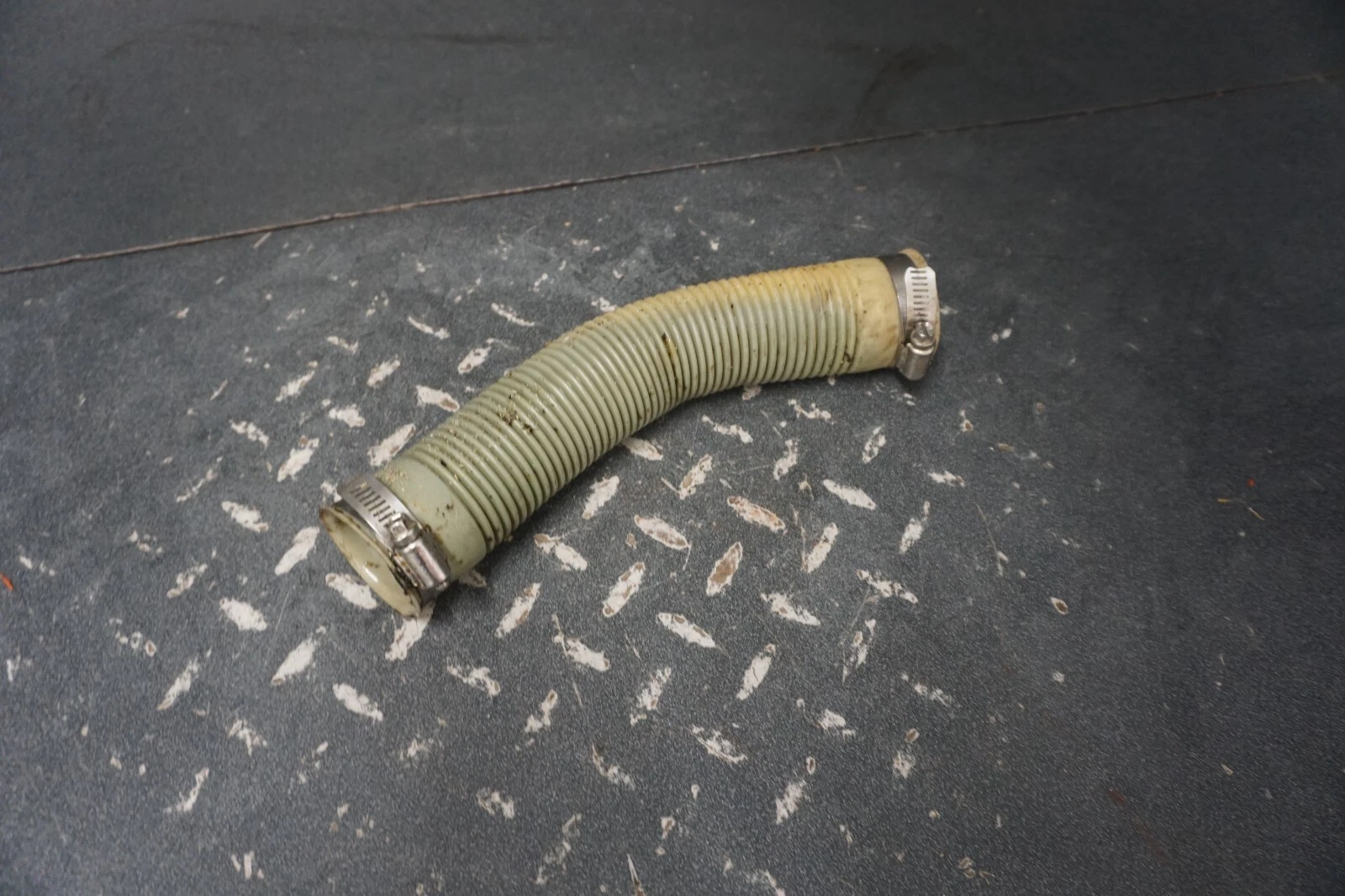 2002-2005 Sea-Doo GTX DI GTI LE RFI OEM Oil Injection Filler Neck Hose Tube