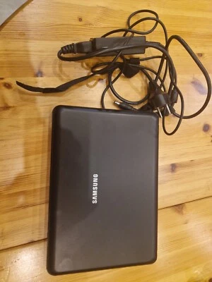 Samsung NP-N130 Notebook - Bild 1 von 4