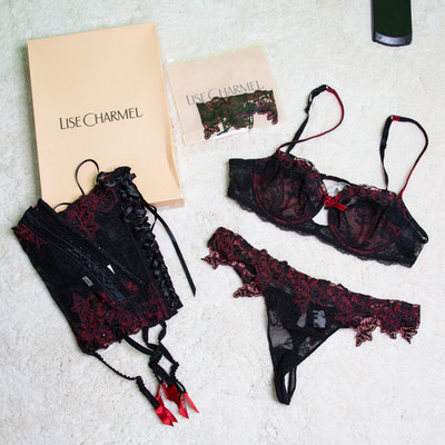 Lise Charmel Dessous Set Corsage BH String Schwarz Rot Spitze M 80C Liaison Secr