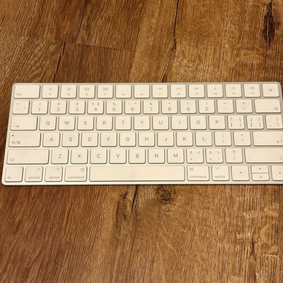 Apple Magic Keyboard 中英拼音版/ English Chinese layout -2nd gen, Model A1644). 