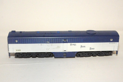 HO SCALE---NICKEL PLATE ROAD PB1 B-UNIT ENGINE #185/DUMMY----ATHEARN MODEL