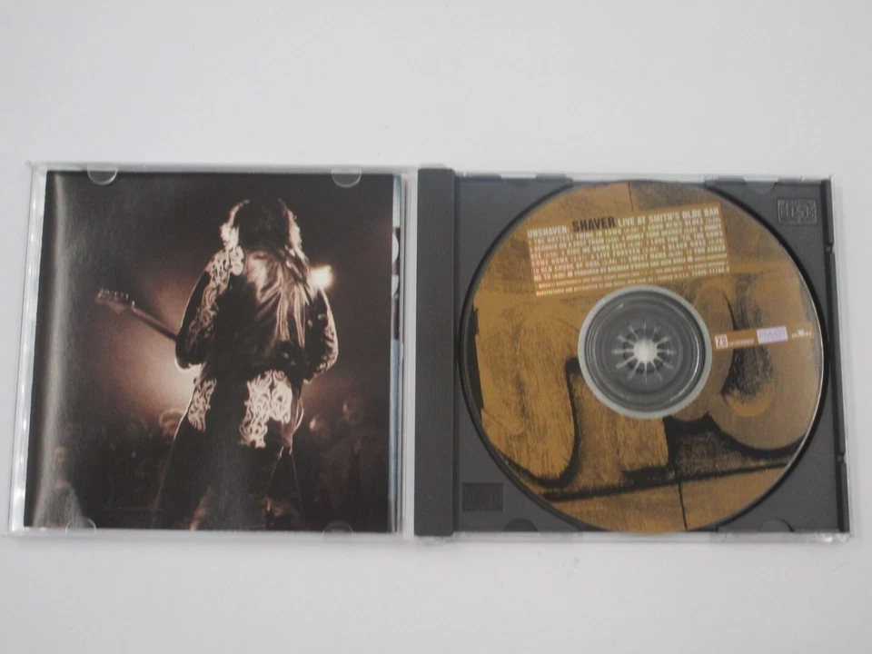 Unshaven: Shaver Live At Smiths Olde Bar CD Promotional Copy Foto 2 de 4
