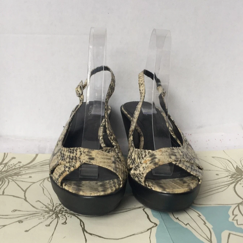 Sandalia recortada Calvin Klein Rosaria plataforma cuña imitación piel de serpiente - 9 Foto 4 de 4