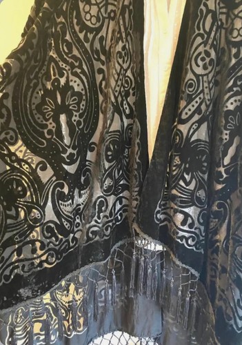 Art Deco schwarzer Samt Kimono, halbtransparent, Samt Morgenmantel, Ausbrenner, Fransen, Bezug, - Bild 2 von 3