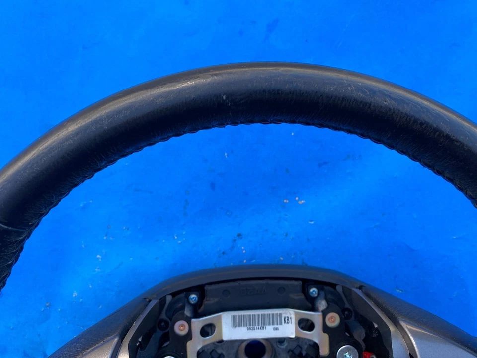 GENUINE 2011-2017 HONDA ODYSSEY  STEERING WHEEL W/ CRUISE CONTROL SWITCH OEM - Image 2 of 4