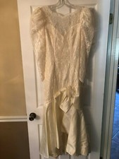 VTG Wedding Dress Ivory/Cream Satin, Lace, beaded Bridal Salon Size 6 Worn once