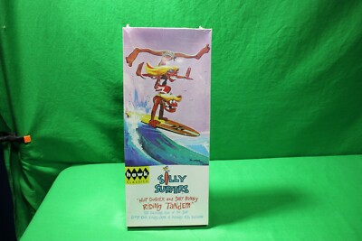 Hawk Classics 16014 Hot Dogger and Surf Bunny Riding Tandem Model Kit New Sealed