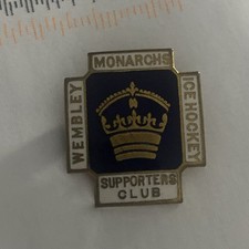 The Wembley Monarchs Ice Hockey Supporters Club Vintage Enamel Pin Badge UK