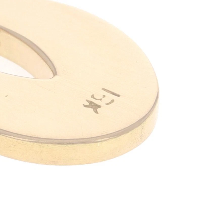 Colgante geométrico ovalado de lapislázuli de oro amarillo con incrustaciones de 18 k Foto 4 de 4