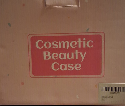 Pink Cosmetic Beauty Case Makeup Kit Set: Eyeshadow, Blush, Lip Gloss, SPF 15
