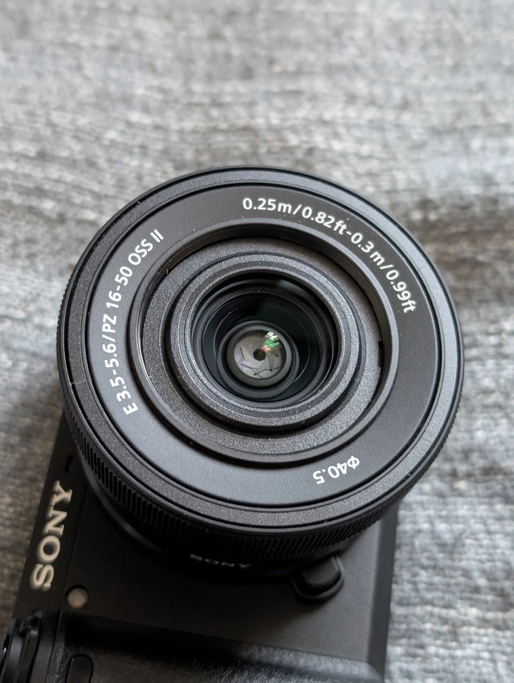 Sony Alpha 6400, photo 3 of 5