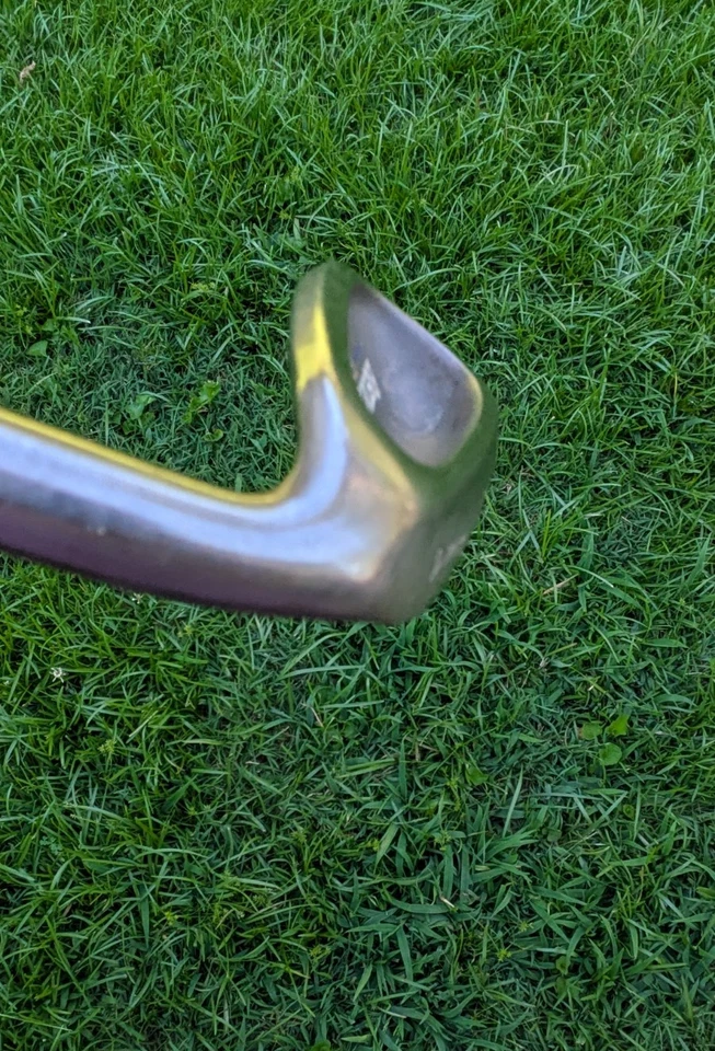 Spalding Executive EZ Sand Wedge (SW)- Steel Shaft - Right Handed - Image 4 of 4