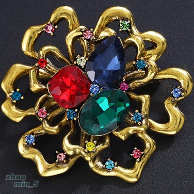 Women Crystal Flower Brooch Pin Rhinestone Brooches Gold Tone