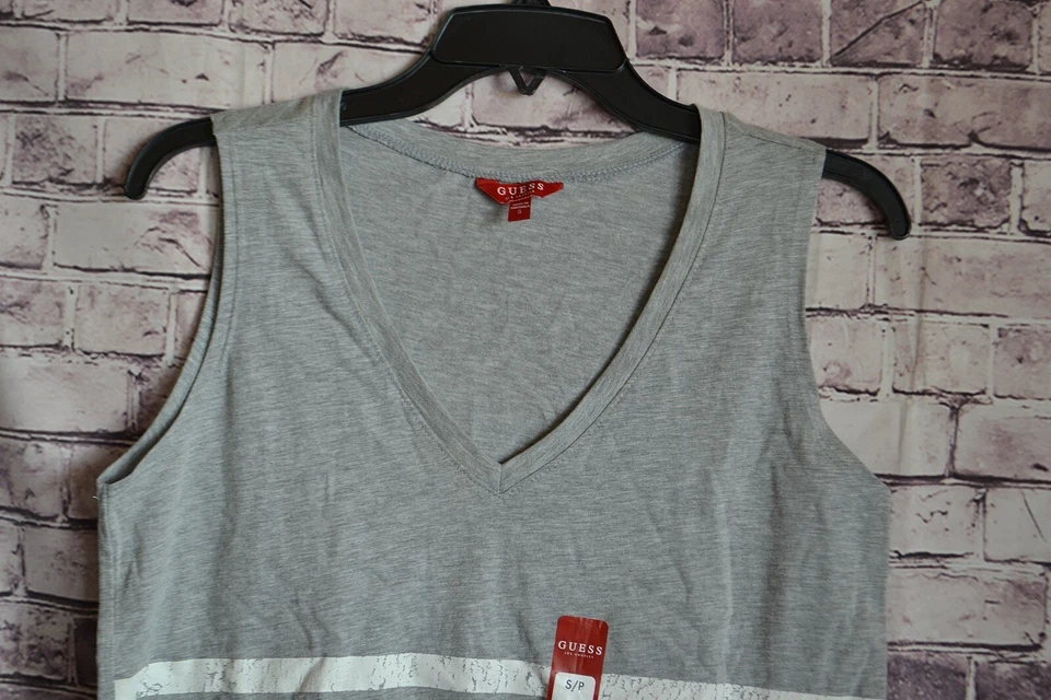 NWT WOMEN'S GUESS LOGO GRAY TANK TOP GRAPHIC LOGO TSHIRT SZ S - Image 2 of 4