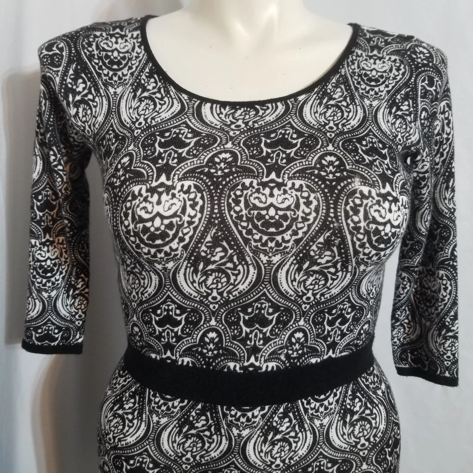 Vestido Allison Brittney para mujer talla pequeña negro blanco media manga hasta la rodilla Foto 2 de 4