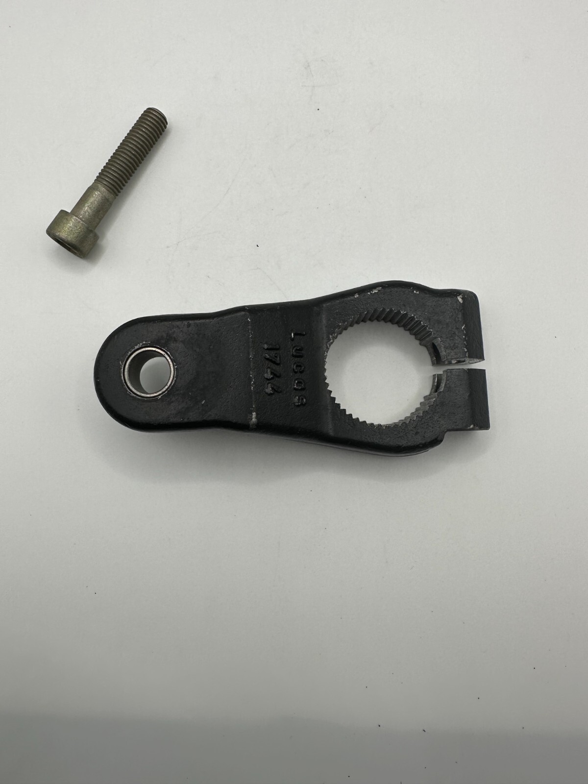 Meritor 68915074 Lever/Bolt, MCI 04-01-1025 Lever/Bolt | eBay