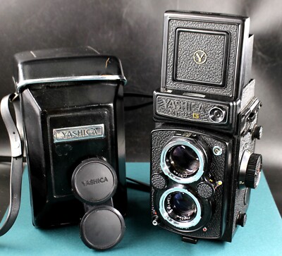 ジャンク品のYASHICA Mat-124 G Yashica Mat 124 G | Medium Format Film Camera