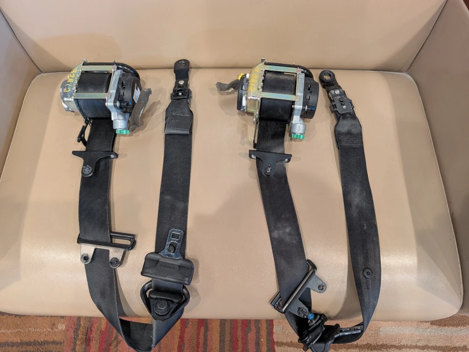 Cinturón de seguridad delantero conductor y pasajero retractor compatible con Volvo S60 2015-1016 Foto 2 de 4