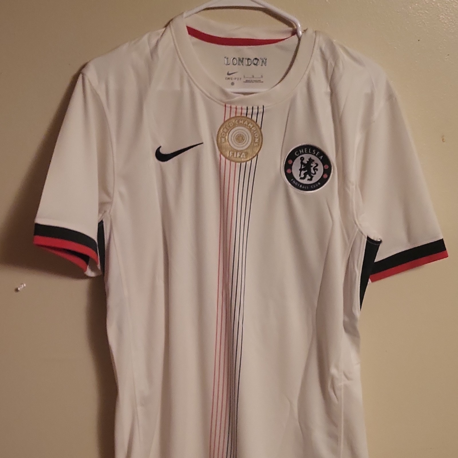 Nike Chelsea FC FIFA World Champions Soccer Jersey White Black Red L Estêvão #41