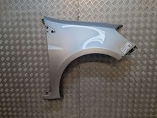 Aile avant droite - Renault Clio 3 III modèle 185 jantes 15" - couleur D69 *