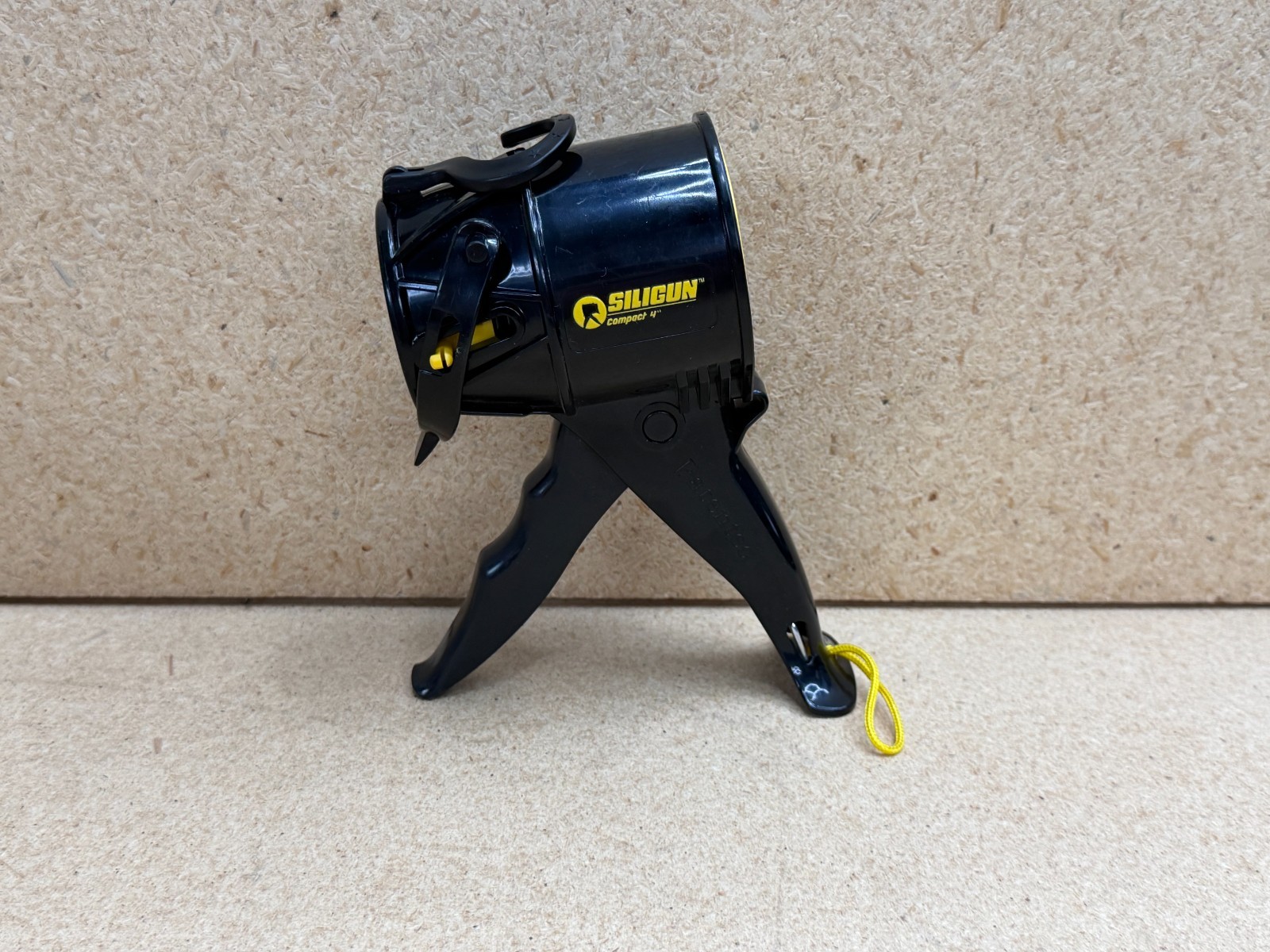 ⚡️ Siligun Compact 4 Anti Drip Caulking Gun 4" Total Length For 10oz Tube NEW ⚡️