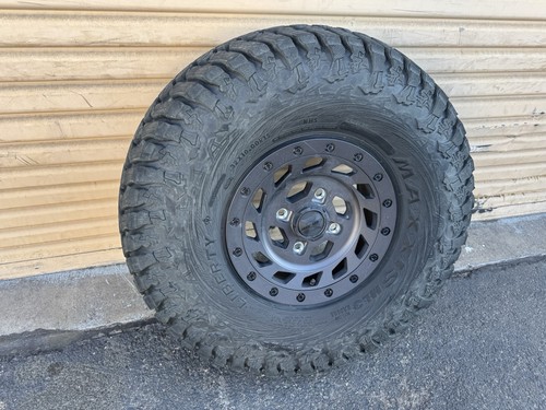 CAN AM MAVERICK X3 XRC WHEEL TIRE BEAD LOCK 32x10x15 MAXXIS LIBERTY ML3 W623 (1)