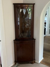 Vintage Style Wooden Corner Display Cabinet with Glass Door & Shelves