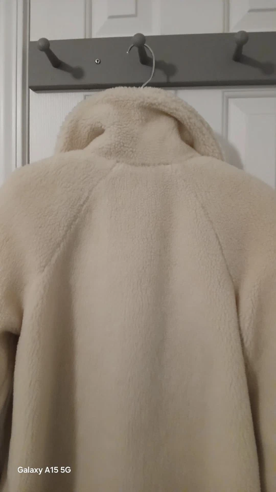 Chaqueta para mujer Orvis Sherpa con 3 botones forrada en crema/marfil talla pequeña Foto 3 de 4