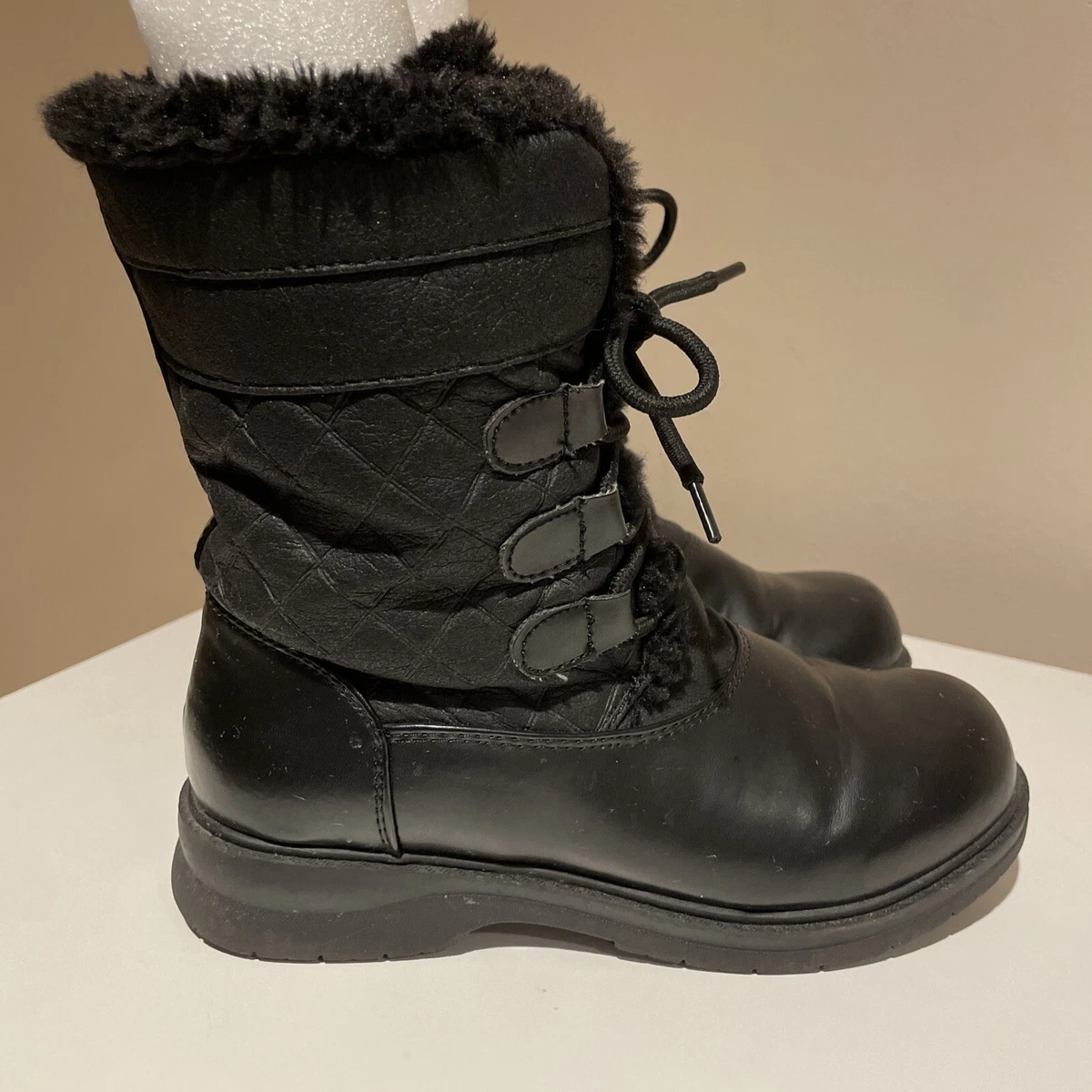Rugged Outback Black Quilted Faux Fur Lined Boots Women s Size 5W