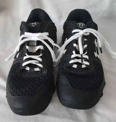 Underarmour Yard Trainer Black Baseball Shoes Sz 5 Style 3021935-004 Cleats
