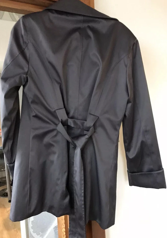 WATERPROOF GARMENT COMPANY SILVER GREY BELTED WAIST FULLY LINED SIZE L JACKET - Image 3 of 4