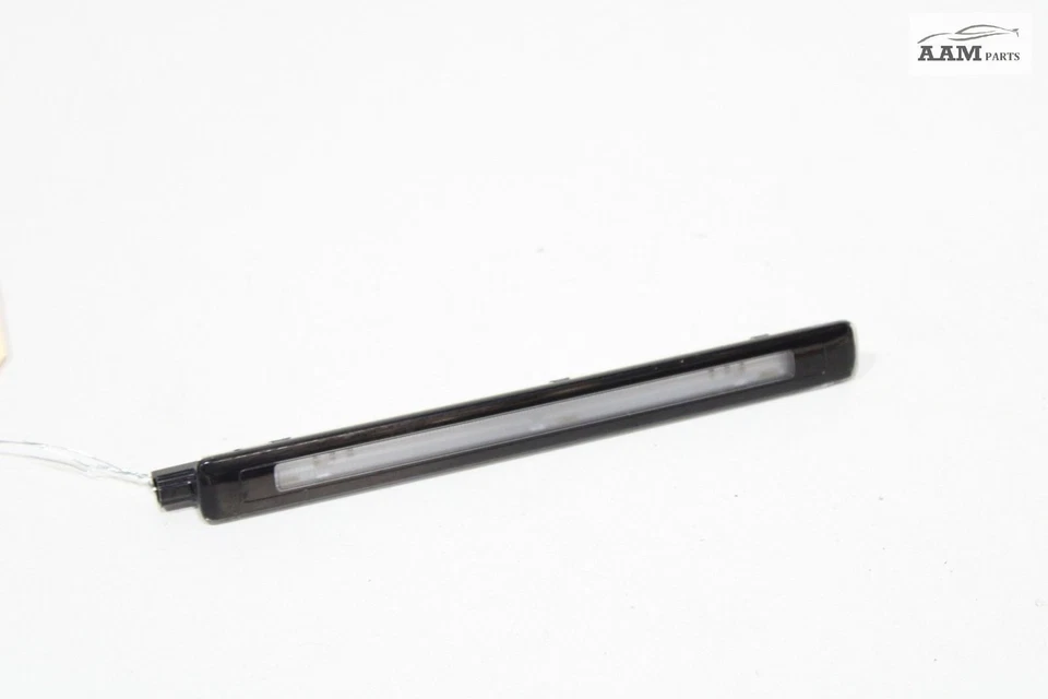 AUDI Q5 FY 2018-24 MALETERO EQUIPAJE INTERIOR SUPERIOR IZQUIERDO LUZ LED LÁMPARA DE CORTESÍA OEM Foto 2 de 4