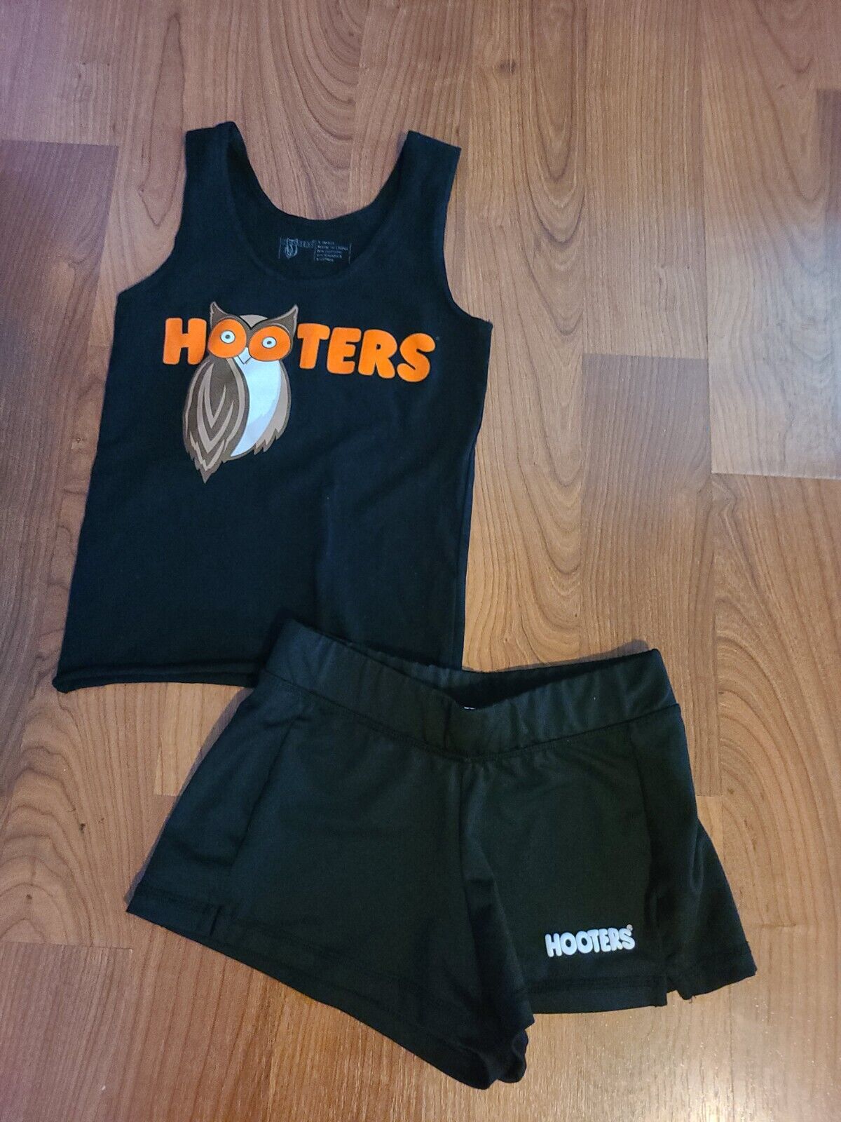 Hooters xs Uniform - Gem Hooters xs Uniform - Gem
