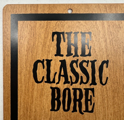 Placa de letrero de madera Mid-Century The Classic Bore Always Talks rara vez escucha - Imagen 4 de 8