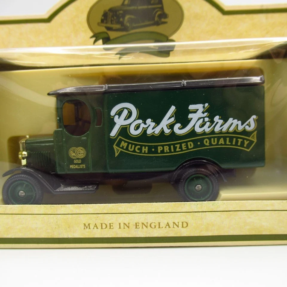 Vintage LLEDO Made in England Morris Truck - Pork Farms Meat Pie Truck - Image 2 of 3