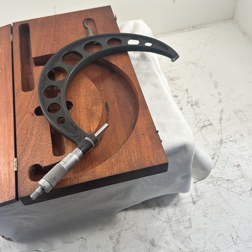 Vintage Brown & Sharpe 6-7 Micrometer 6-7" With Wood Case Machinists Tool - Picture 8 of 11