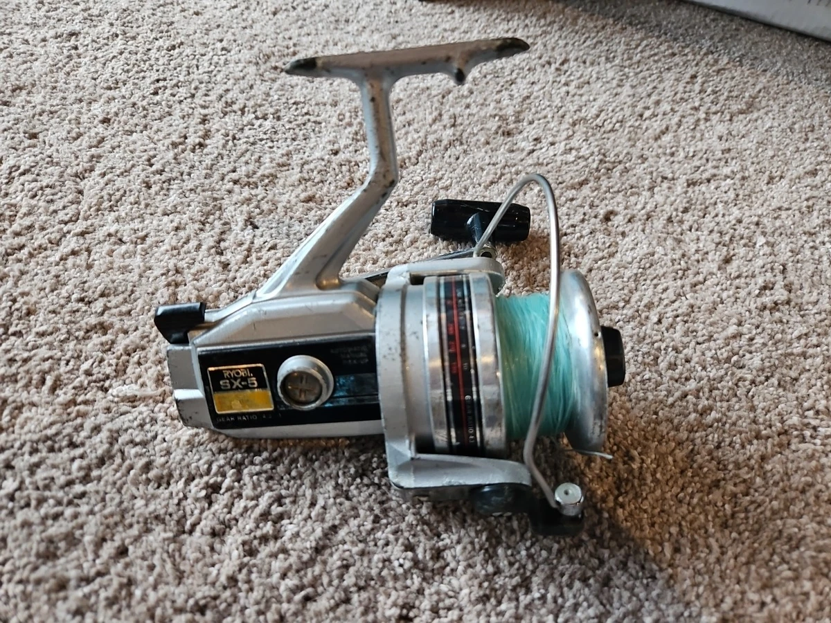 Moulinet de pêche RYOBI RANMI FIGHT SHARKS pour la pêche lente au jig - 10+1 roulements à billes