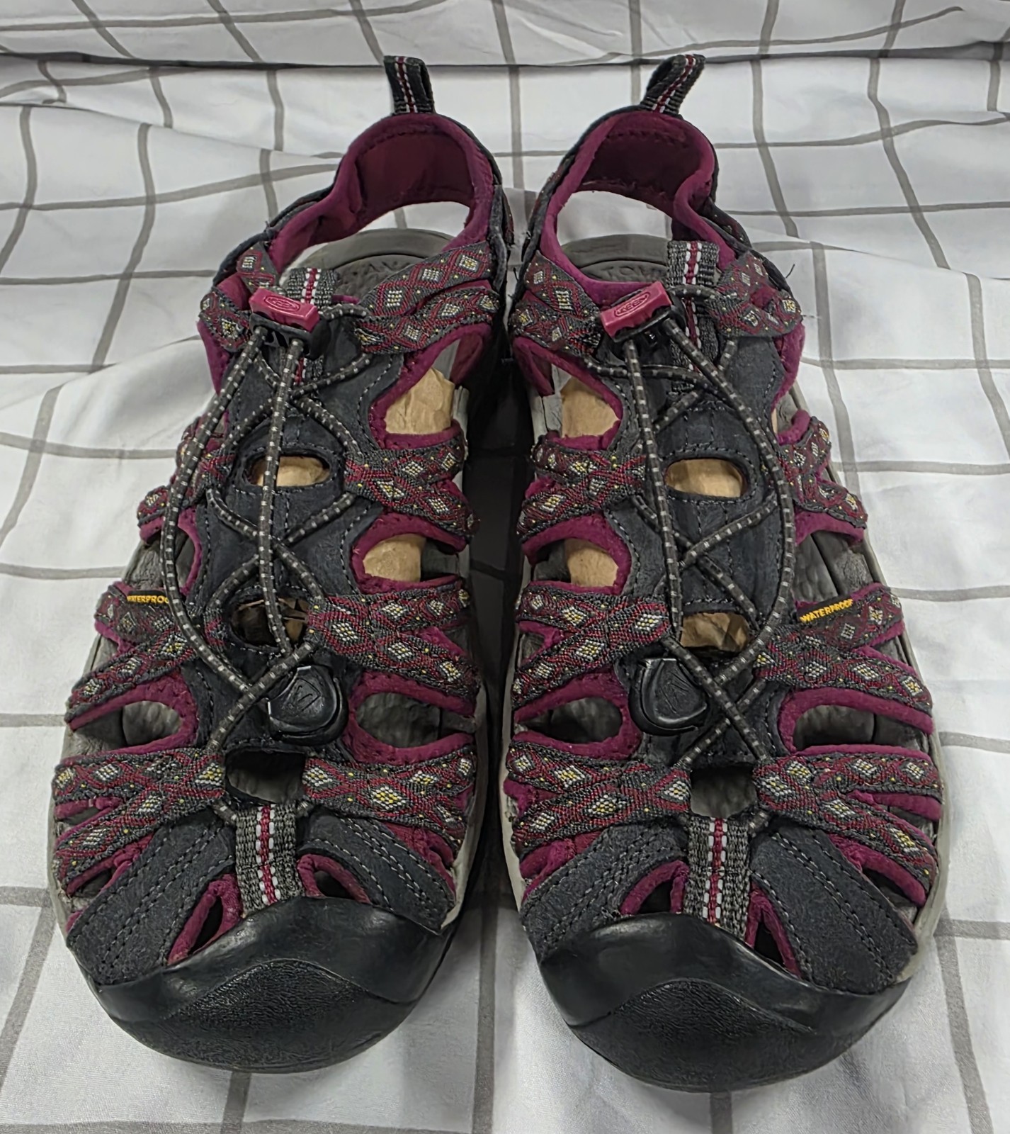 Sandali Keen donna taglia 10 5 escursionismo sussurro rosa fucsia grigio impermeabili