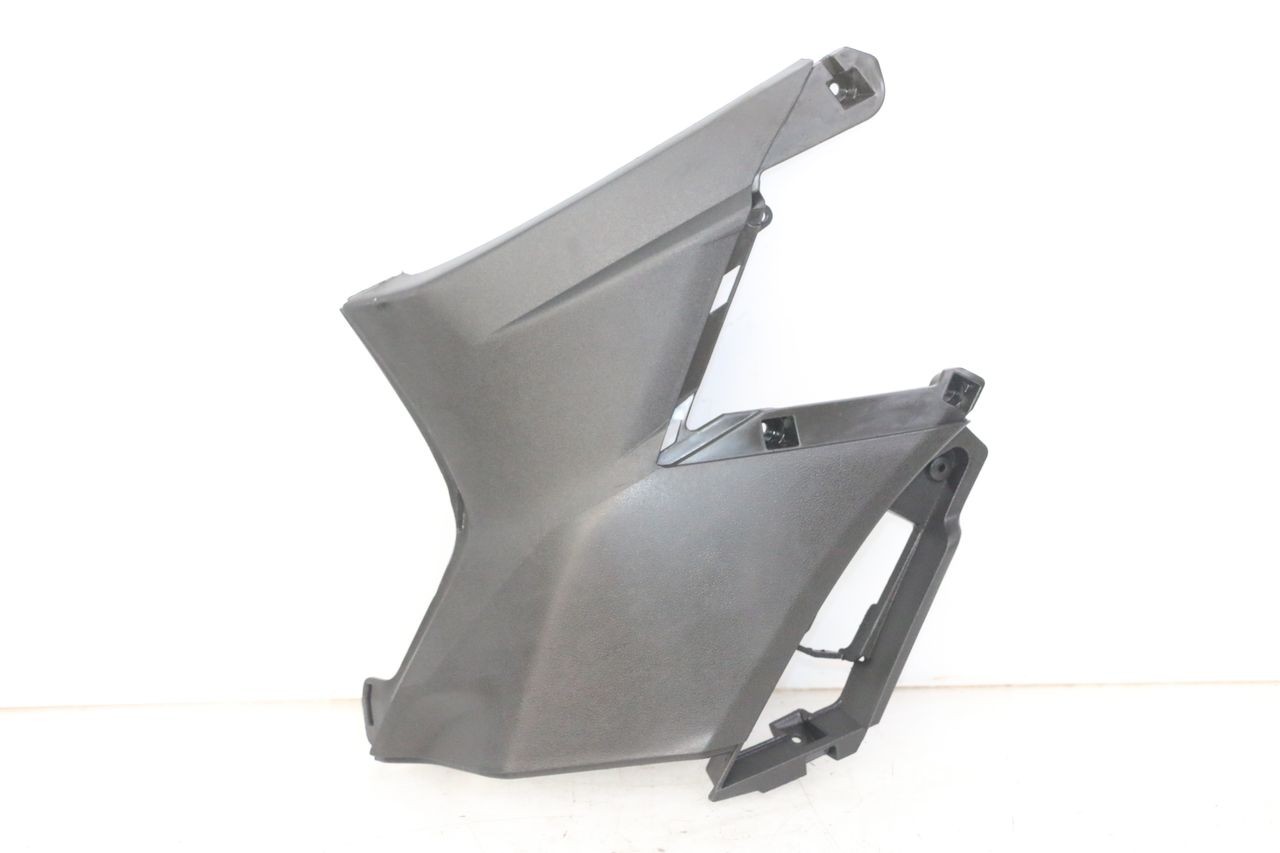 COPERCHIO SOTTO SELLA SINISTRO - APRILIA SXR 50 (2021 - 2023)