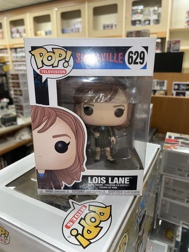 VAULTED NEAR MINT  Funko Pop Television: DC Comics Smallville Lois Lane #629 NEW