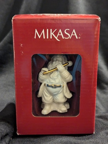 Mikasa Weihnachtsharmonie Ornament, ""Weihnachtsmann mit Flöte"", KT-438-500, 4" GEBRAUCHT - Bild 9 von 13